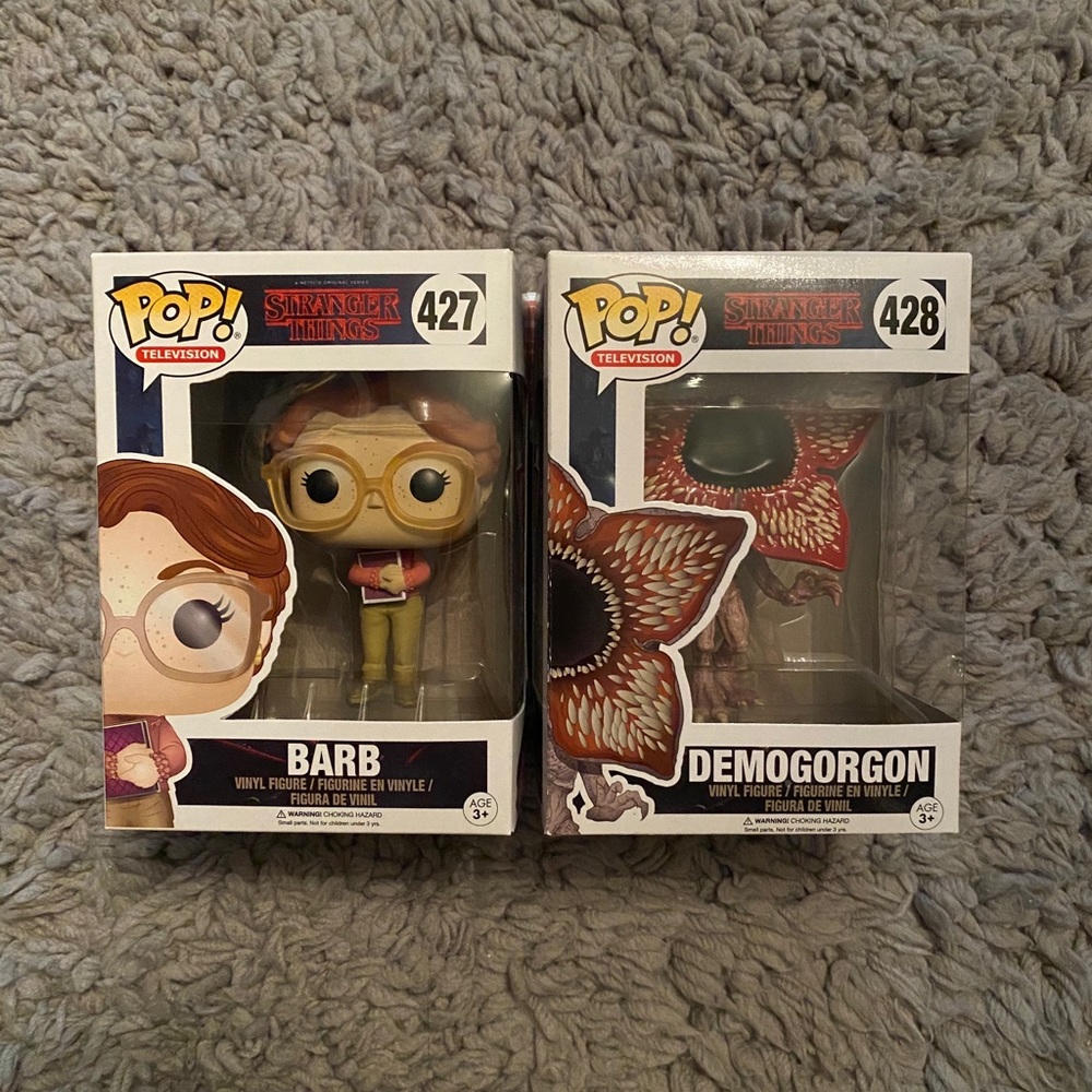 Stranger things barb and demogorgan funko pop